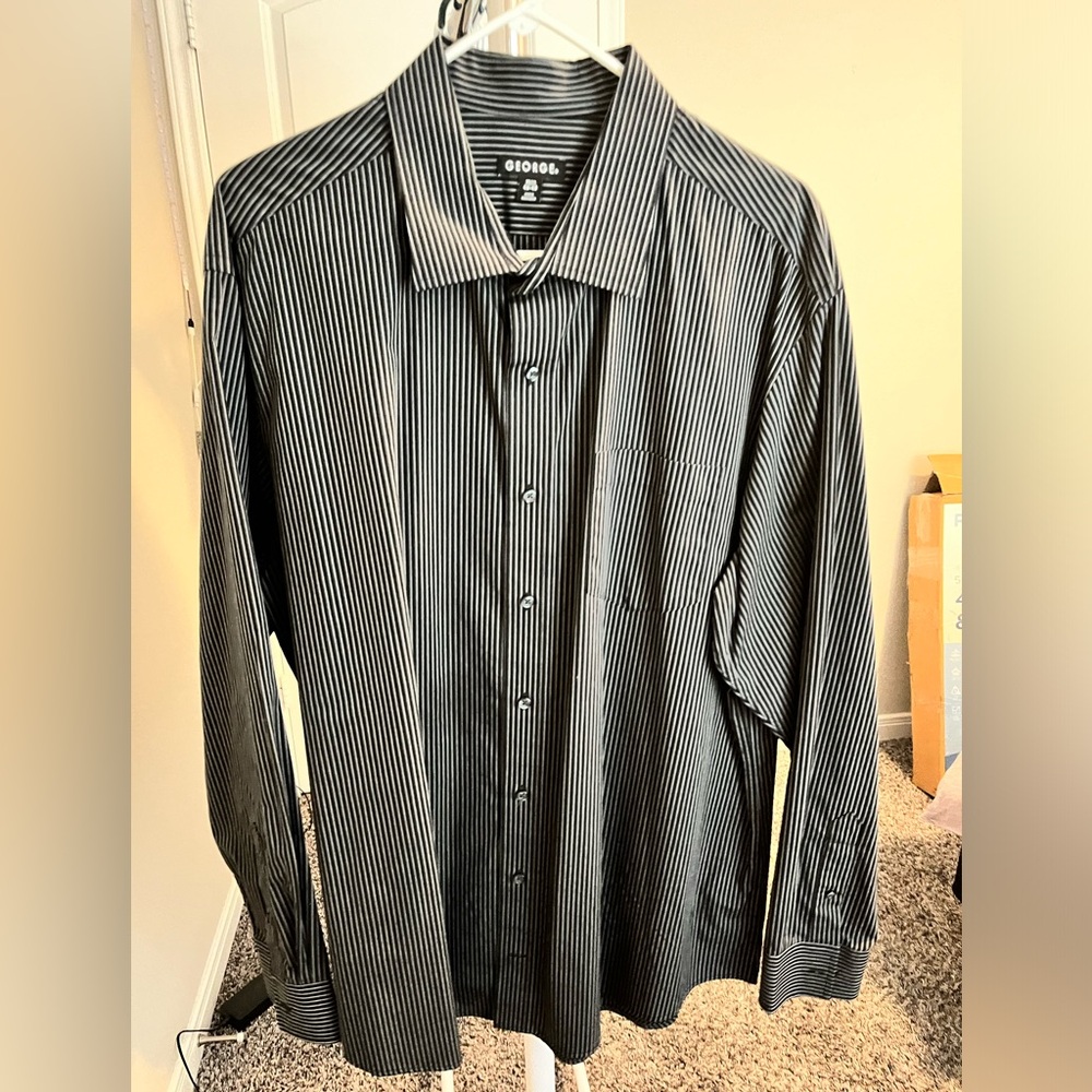 EUC Black and white striped shirt